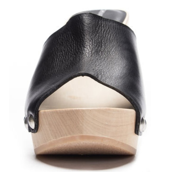 Chinese Laundry Fox Slide Sandal Black Leather - Picture 2 of 3